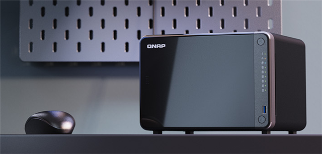 6-Bay NAS, 8-core ARM Cortex 64-bit Processor, 8GB RAM, 6x 3.5/2.5" SATA, 1x 2.5GbE, 2x USB2.0, 2x USB3.2, 2x HDMI 1.4b</br>165 &times; 235 &times; 226.5 mm</br>Mini Tower</br>Find compatible drives here:</br>https://www.qnap.com/en/compatibility/
